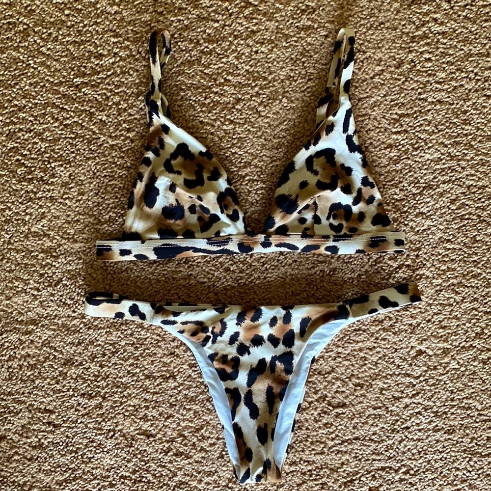Vitamin A Bikini Top & Bottom, Snow Leopard, Size Small